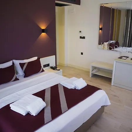 Mat Boutique Отель