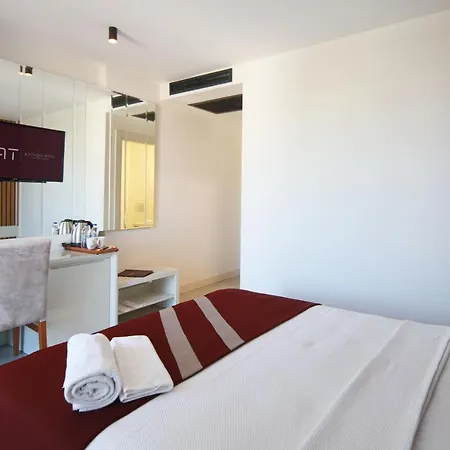 Mat Boutique Кешме