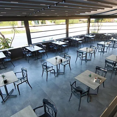 Mat Boutique Hotel *